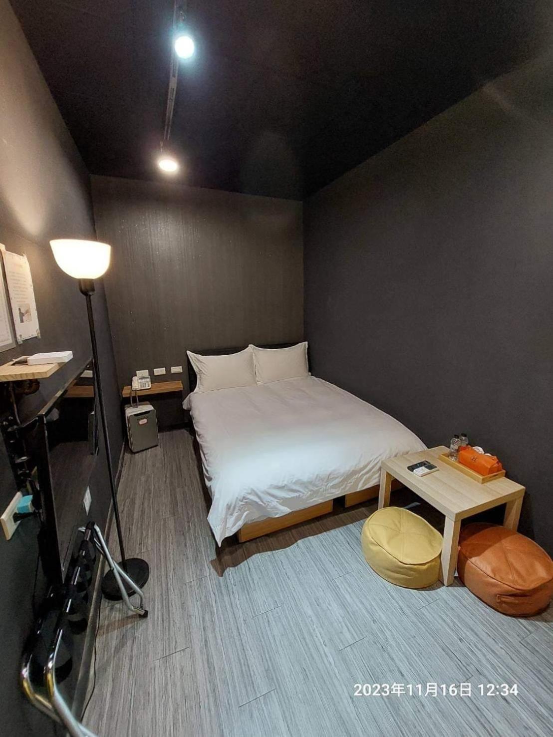 Swf淡水新五福旅館 Sinwufu Hotel Экстерьер фото