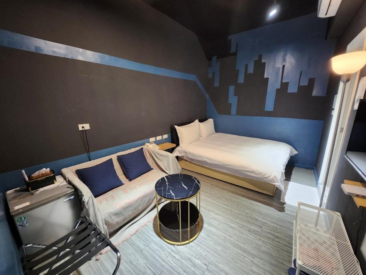 Swf淡水新五福旅館 Sinwufu Hotel Экстерьер фото